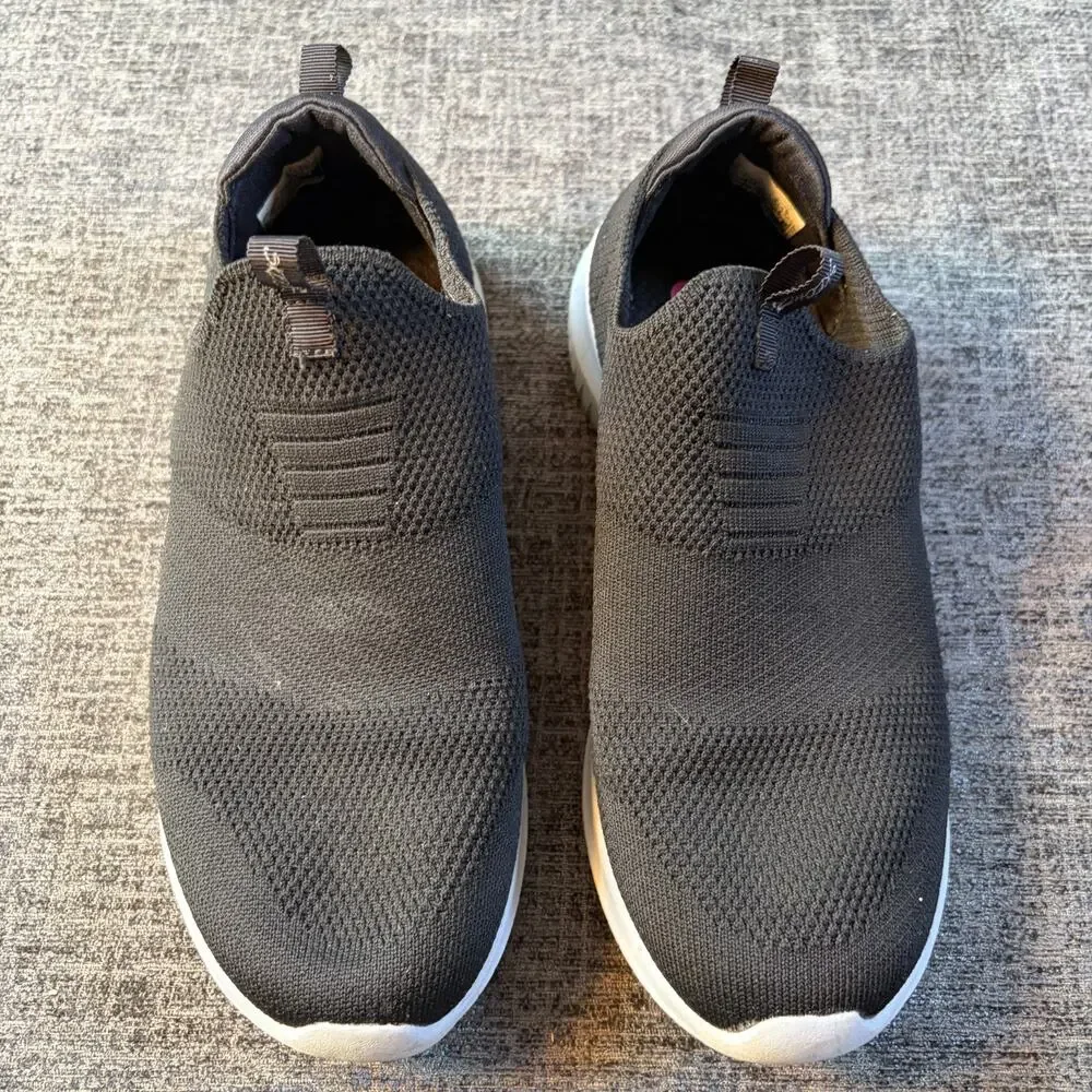 Skechers Ultra Flex Slip On Sneakers Size 7 Womens